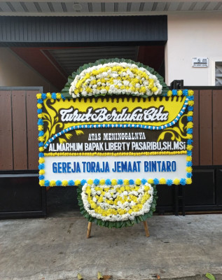Papan Bunga Duka di Bati Bati