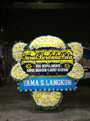 Papan Bunga Duka di Bati Bati