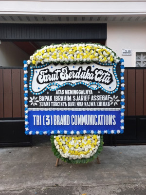 Papan Bunga Duka di Bati Bati